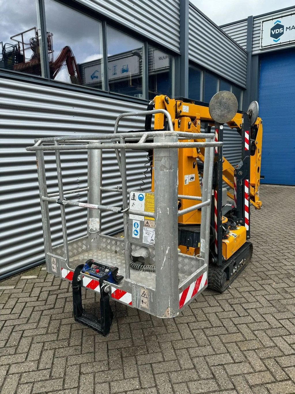 Teleskoparbeitsbühne от тип Hinowa Lightlift 14.72 3S, Gebrauchtmaschine в Hedel (Снимка 2)