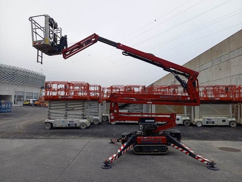 Teleskoparbeitsbühne van het type Hinowa LIGHTLIFT 17.75 IIIS, Gebrauchtmaschine in Waregem (Foto 1)