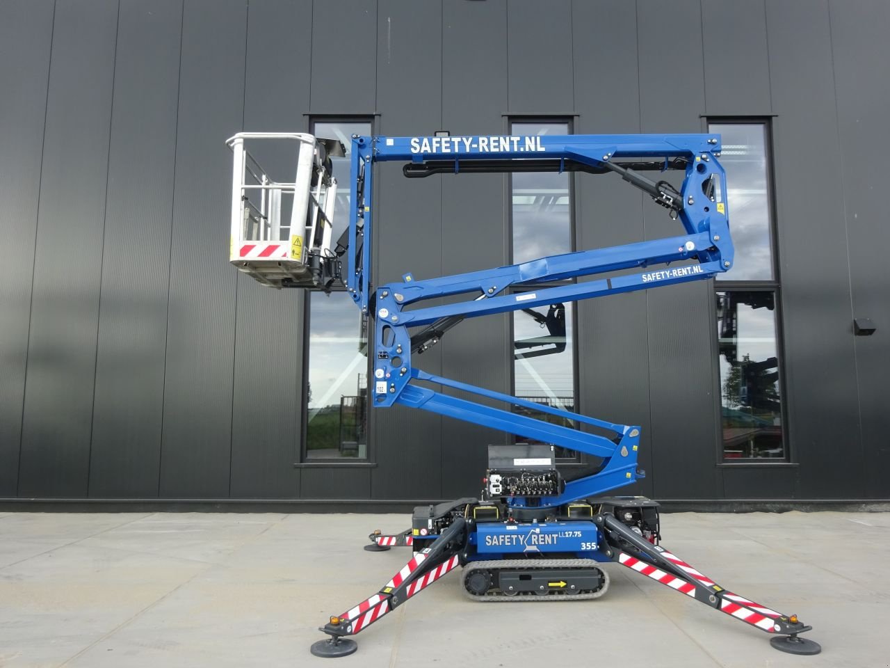 Teleskoparbeitsbühne typu Hinowa LightLift 17.75 Performance IIIS, Gebrauchtmaschine w Nieuw-Vennep (Zdjęcie 4)