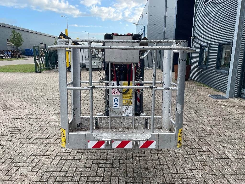 Teleskoparbeitsbühne van het type Hinowa Lightlift 20.10 IIIS, Gebrauchtmaschine in WIJCHEN (Foto 9)