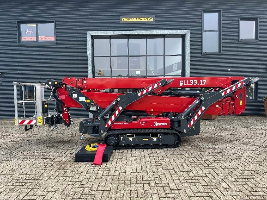 Teleskoparbeitsbühne van het type Hinowa Lightlift 33.17, Neumaschine in WIJCHEN (Foto 1)