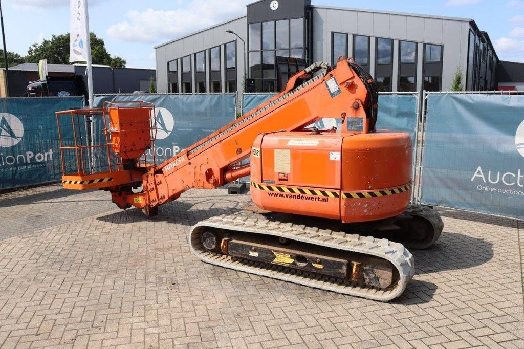 Teleskoparbeitsbühne du type Hitachi HX99B-2, Gebrauchtmaschine en Antwerpen (Photo 3)