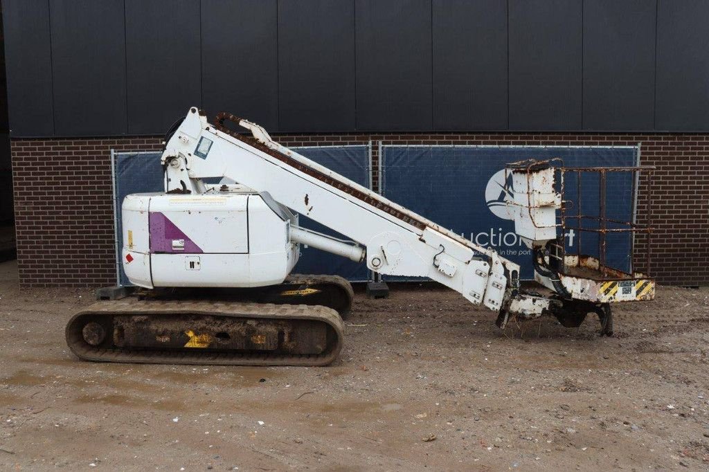 Teleskoparbeitsbühne del tipo Hitachi HX99B-2, Gebrauchtmaschine In Antwerpen (Immagine 2)