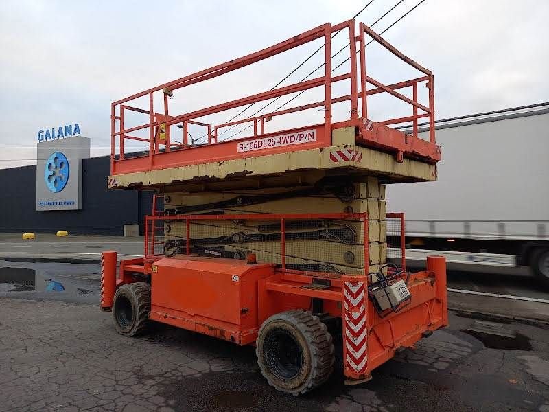 Teleskoparbeitsbühne of the type Holland Lift B-195DL25 4WD/P/N, Gebrauchtmaschine in Waregem (Picture 2)