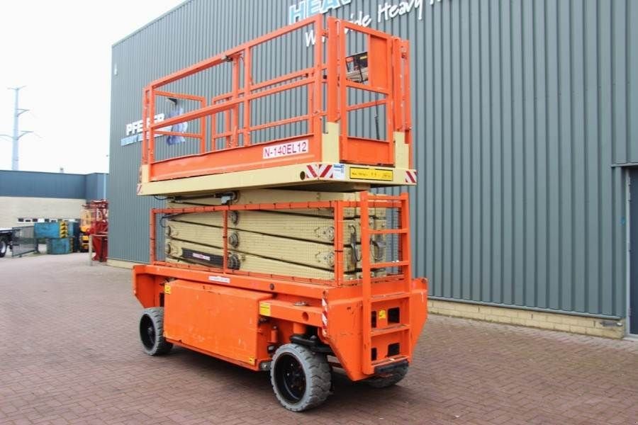 Teleskoparbeitsbühne van het type Holland Lift Combistar N-140EL12 Valid inspection,, Gebrauchtmaschine in Groenlo (Foto 9)