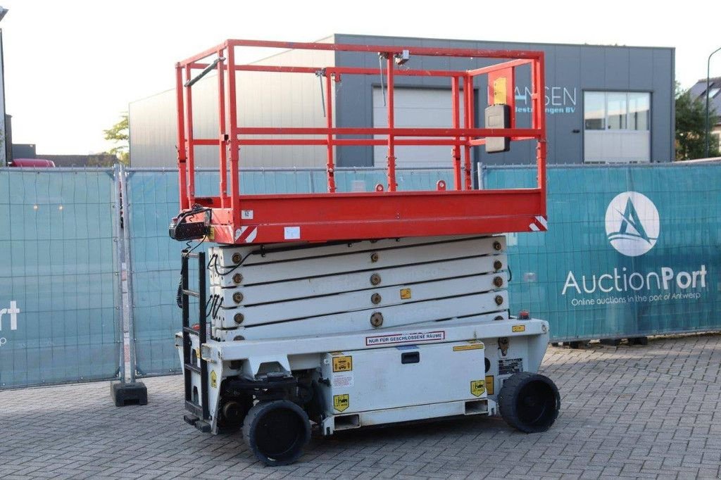 Teleskoparbeitsbühne du type Holland Lift Ecostar HL-11812, Gebrauchtmaschine en Antwerpen (Photo 10)