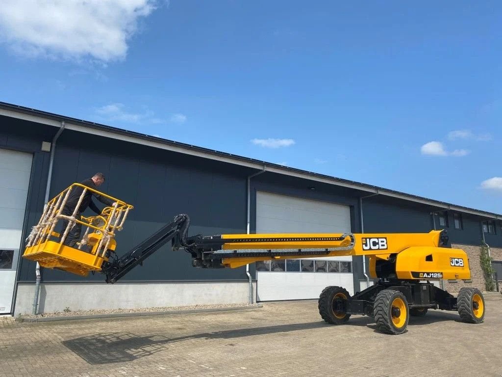 Teleskoparbeitsbühne des Typs JCB AJ125D Diesel Telescoop Hoogwerker 40 Meter Werkhoogte as New !, Gebrauchtmaschine in VEEN (Bild 3)