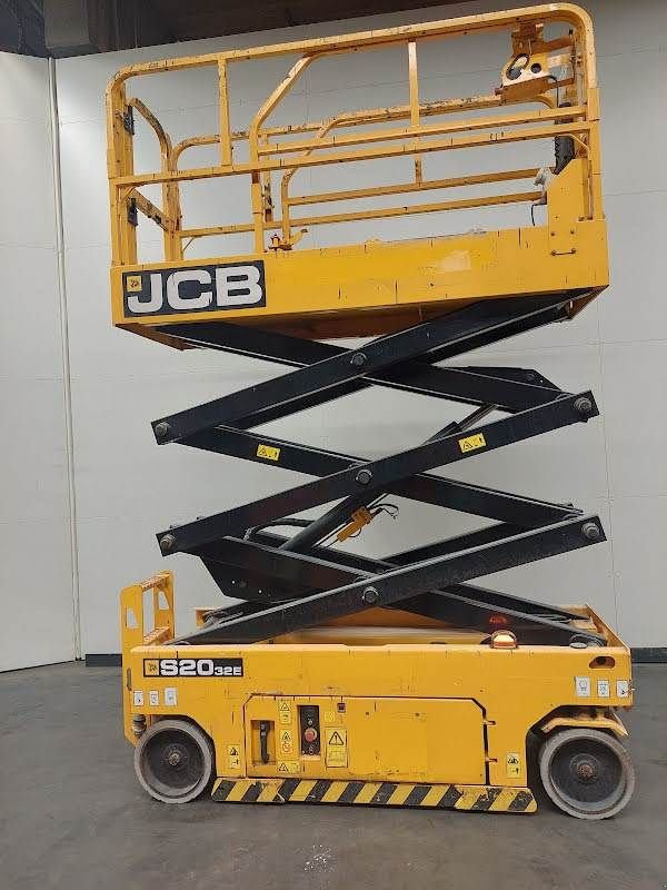 Teleskoparbeitsbühne типа JCB S2032E, Gebrauchtmaschine в Waregem (Фотография 3)