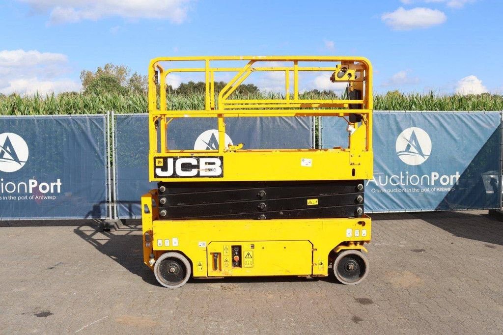 Teleskoparbeitsbühne des Typs JCB S2632E, Gebrauchtmaschine in Antwerpen (Bild 1)