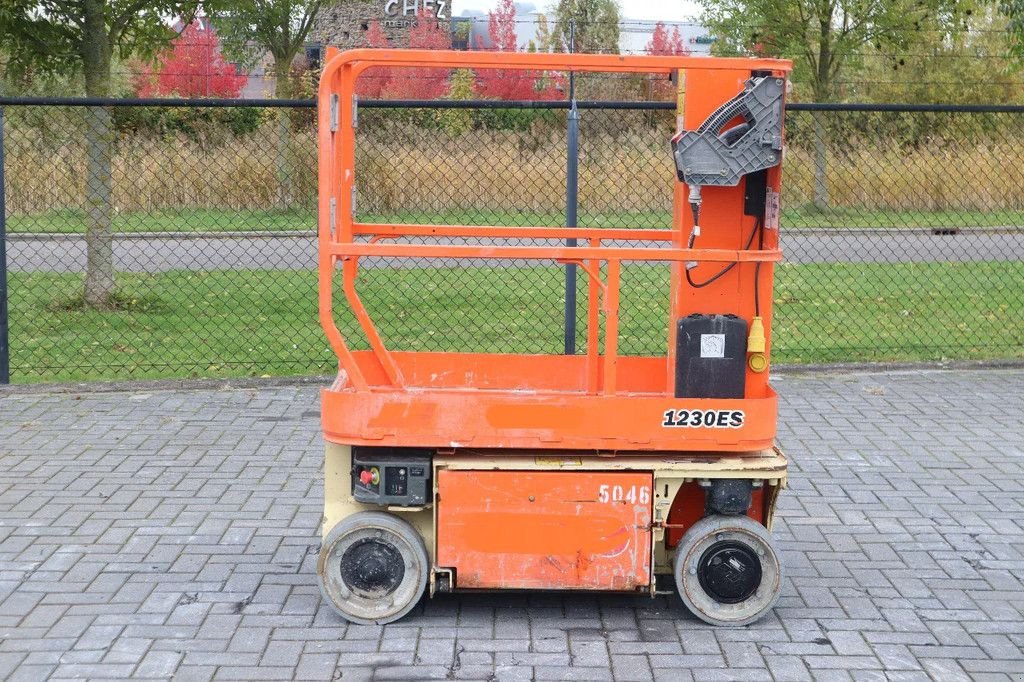 Teleskoparbeitsbühne des Typs JLG 1230 ES 5.7 METER 230 KG, Gebrauchtmaschine in Marknesse (Bild 4)