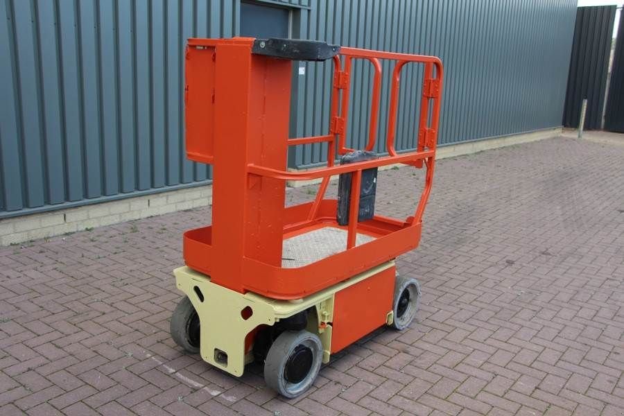 Teleskoparbeitsbühne от тип JLG 1230 ES Electric, 5.6m Working height, Non Marking, Gebrauchtmaschine в Groenlo (Снимка 1)