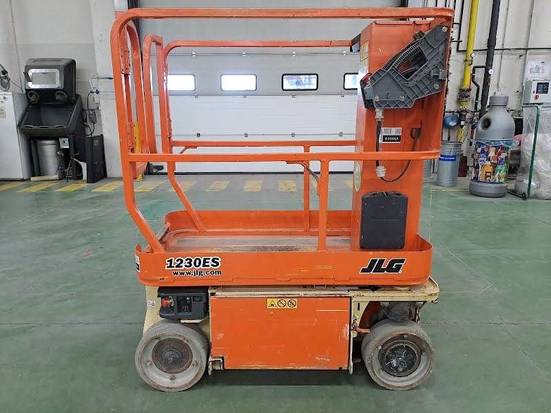 Teleskoparbeitsbühne tip JLG 1230ES, Gebrauchtmaschine in Waregem (Poză 2)