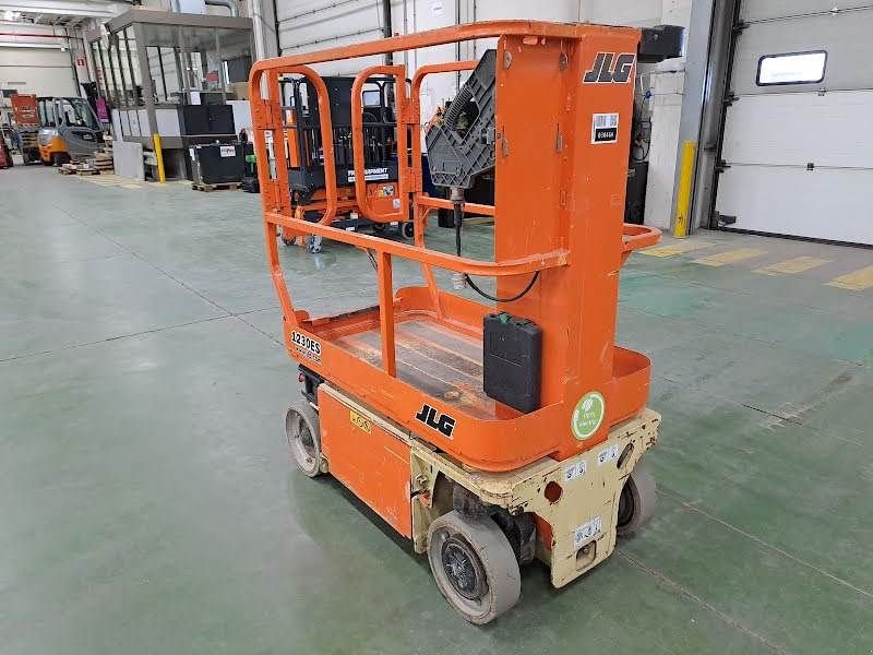 Teleskoparbeitsbühne от тип JLG 1230ES, Gebrauchtmaschine в Waregem (Снимка 3)