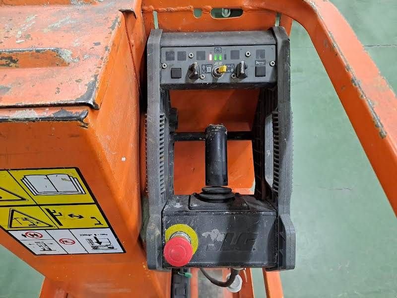 Teleskoparbeitsbühne tip JLG 1230ES, Gebrauchtmaschine in Waregem (Poză 9)