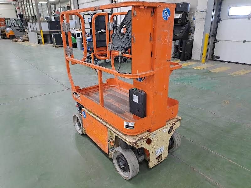 Teleskoparbeitsbühne del tipo JLG 1230ES, Gebrauchtmaschine en Waregem (Imagen 3)