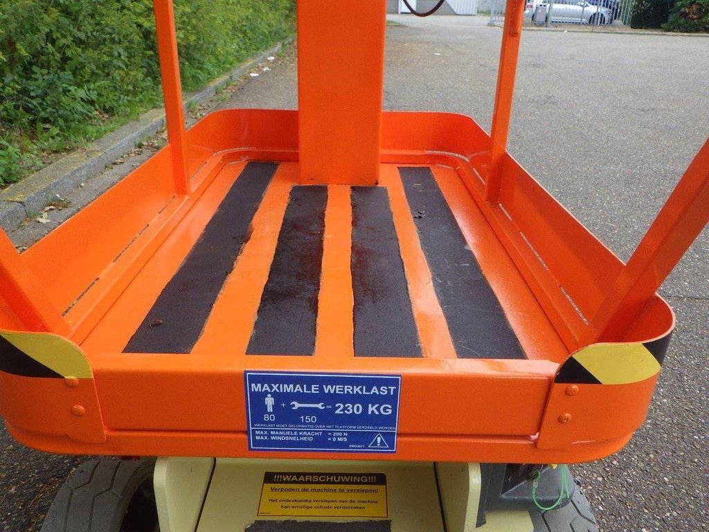 Teleskoparbeitsbühne des Typs JLG 1230ES, Gebrauchtmaschine in Antwerpen (Bild 4)