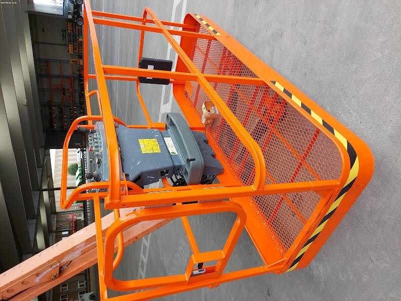 Teleskoparbeitsbühne tip JLG 1350SJP, Gebrauchtmaschine in Waregem (Poză 8)