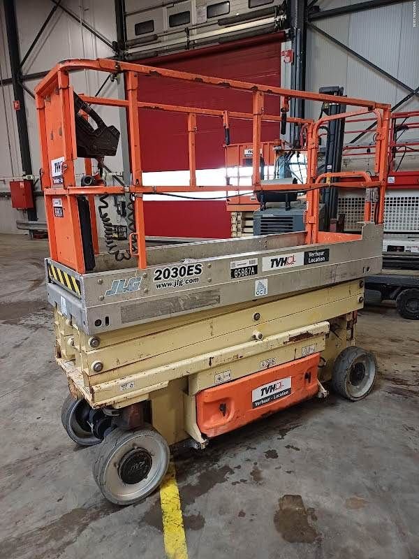 Teleskoparbeitsbühne du type JLG 2030ES, Gebrauchtmaschine en Waregem (Photo 4)