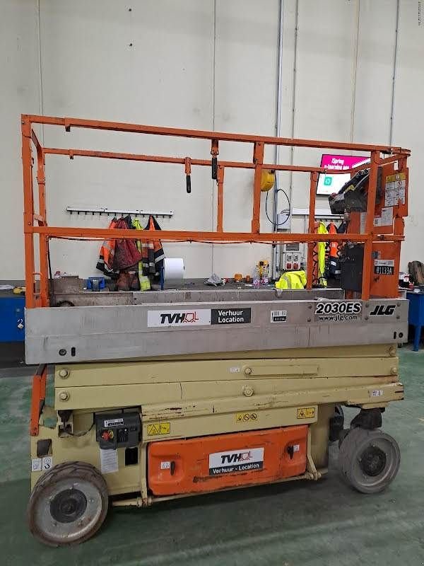 Teleskoparbeitsbühne du type JLG 2030ES, Gebrauchtmaschine en Waregem (Photo 1)