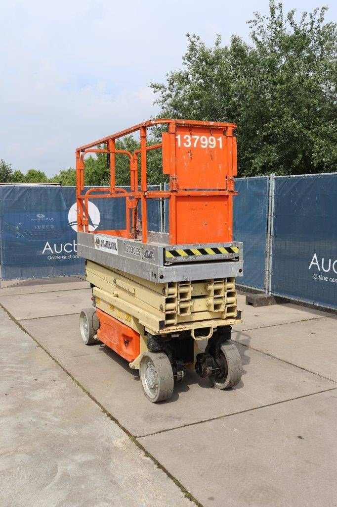 Teleskoparbeitsbühne du type JLG 2030ES, Gebrauchtmaschine en Antwerpen (Photo 4)