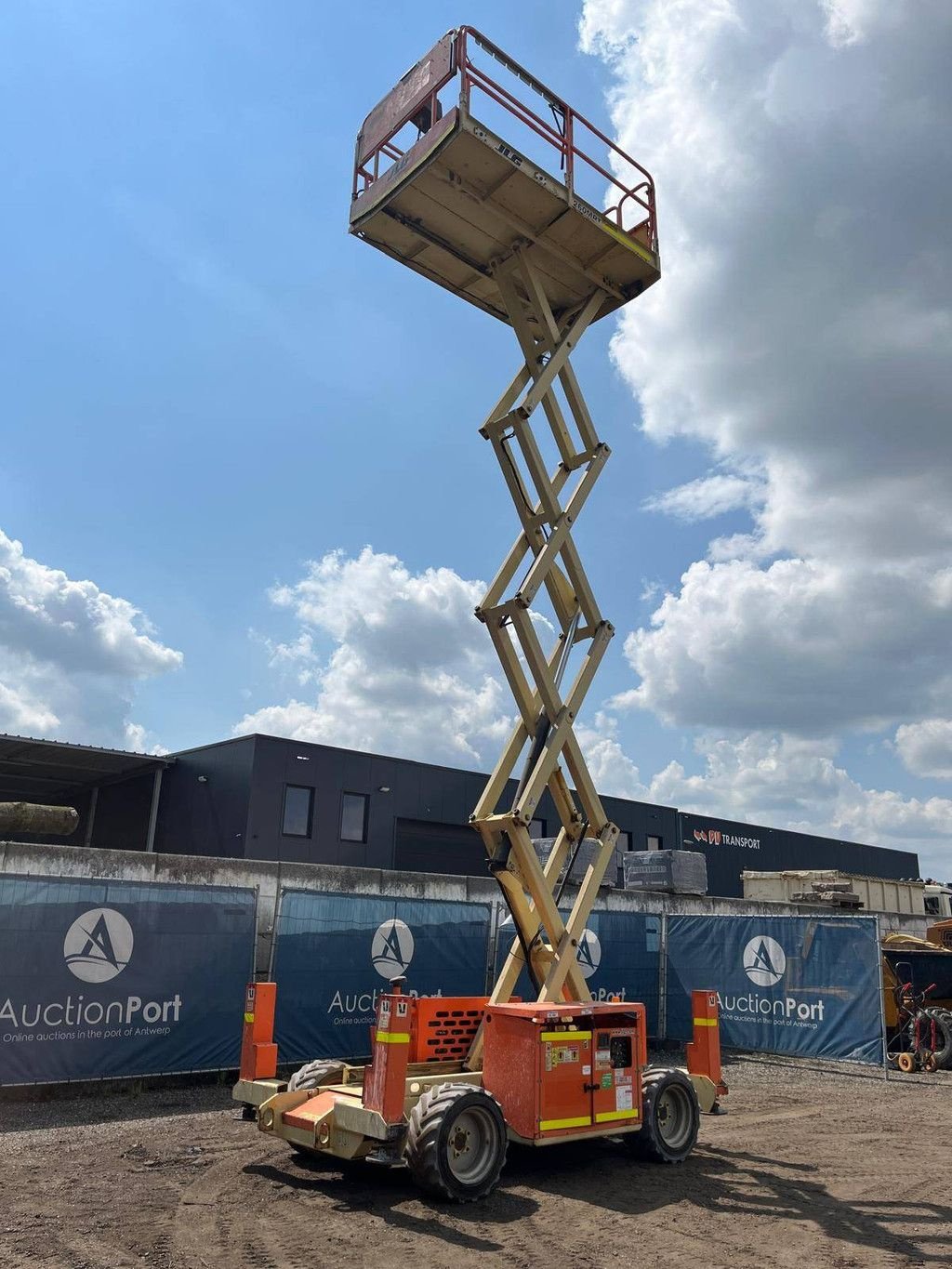 Teleskoparbeitsbühne du type JLG 260 MRT, Gebrauchtmaschine en Antwerpen (Photo 9)