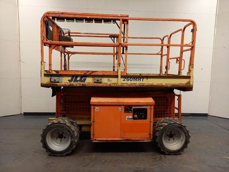 Teleskoparbeitsbühne du type JLG 260MRT, Gebrauchtmaschine en Waregem (Photo 4)