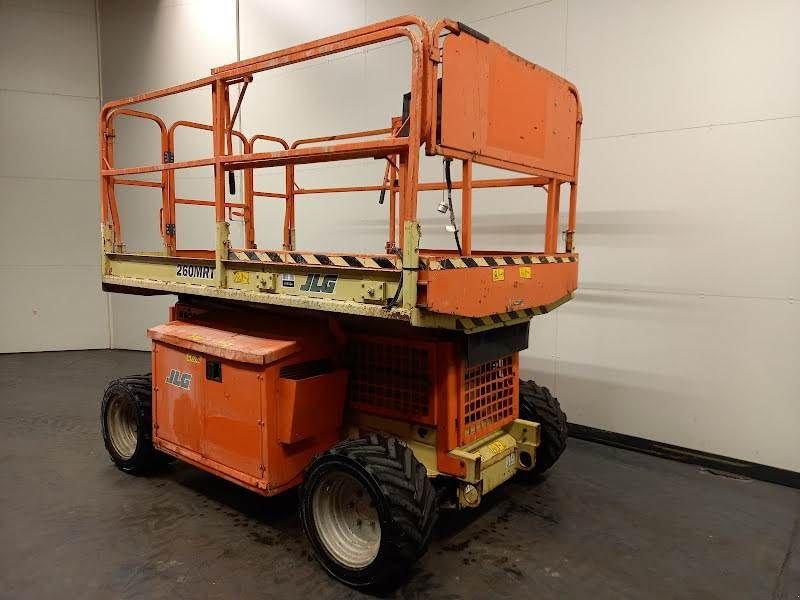 Teleskoparbeitsbühne du type JLG 260MRT, Gebrauchtmaschine en Waregem (Photo 4)