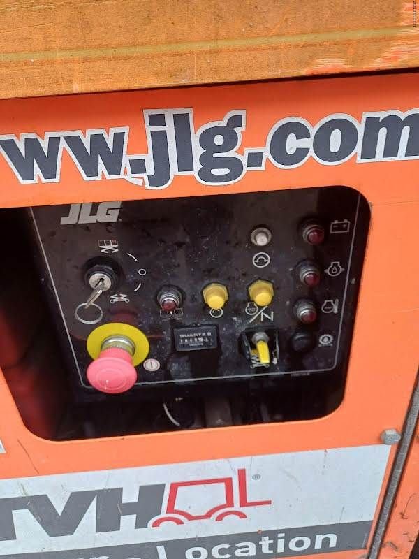 Teleskoparbeitsbühne del tipo JLG 260MRT, Gebrauchtmaschine In Waregem (Immagine 8)