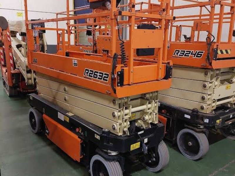 Teleskoparbeitsbühne tipa JLG 2632R, Gebrauchtmaschine u Waregem