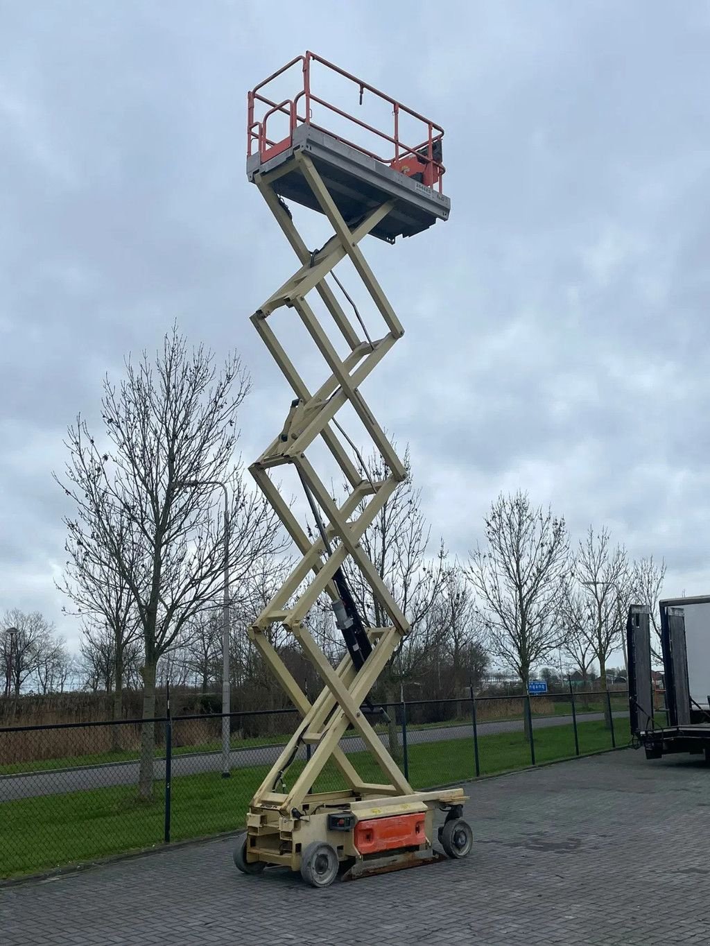 Teleskoparbeitsbühne van het type JLG 2646 ES 10 METER 450 KG, Gebrauchtmaschine in Marknesse (Foto 9)