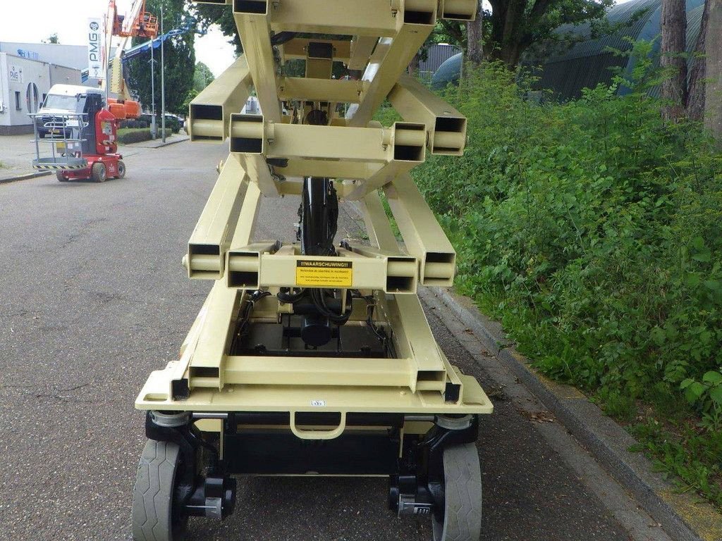 Teleskoparbeitsbühne van het type JLG 3246ES, Gebrauchtmaschine in Antwerpen (Foto 9)