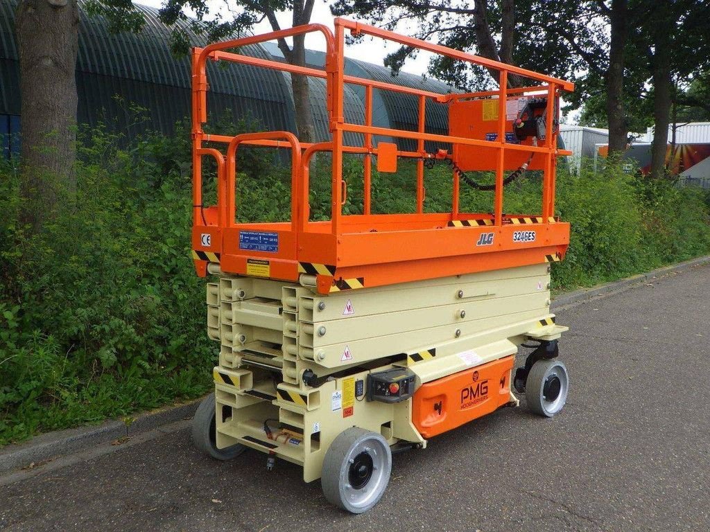 Teleskoparbeitsbühne tipa JLG 3246ES, Gebrauchtmaschine u Antwerpen (Slika 2)