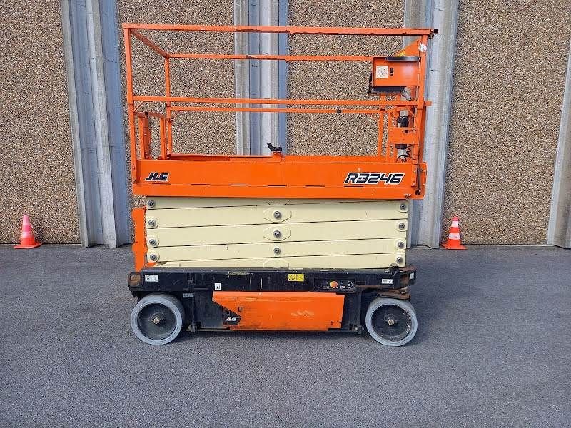 Teleskoparbeitsbühne des Typs JLG 3246R, Gebrauchtmaschine in Waregem (Bild 1)