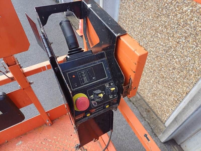 Teleskoparbeitsbühne du type JLG 3246R, Gebrauchtmaschine en Waregem (Photo 5)