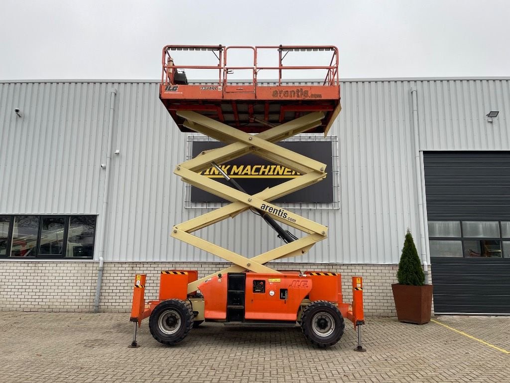 Teleskoparbeitsbühne van het type JLG 3394 RT, Gebrauchtmaschine in WIJCHEN (Foto 10)