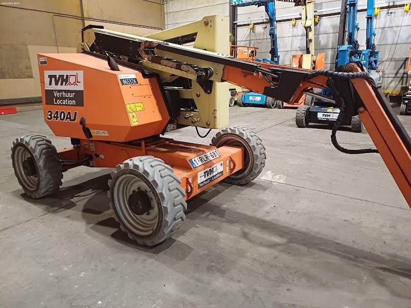 Teleskoparbeitsbühne du type JLG 340AJ, Gebrauchtmaschine en Waregem (Photo 2)