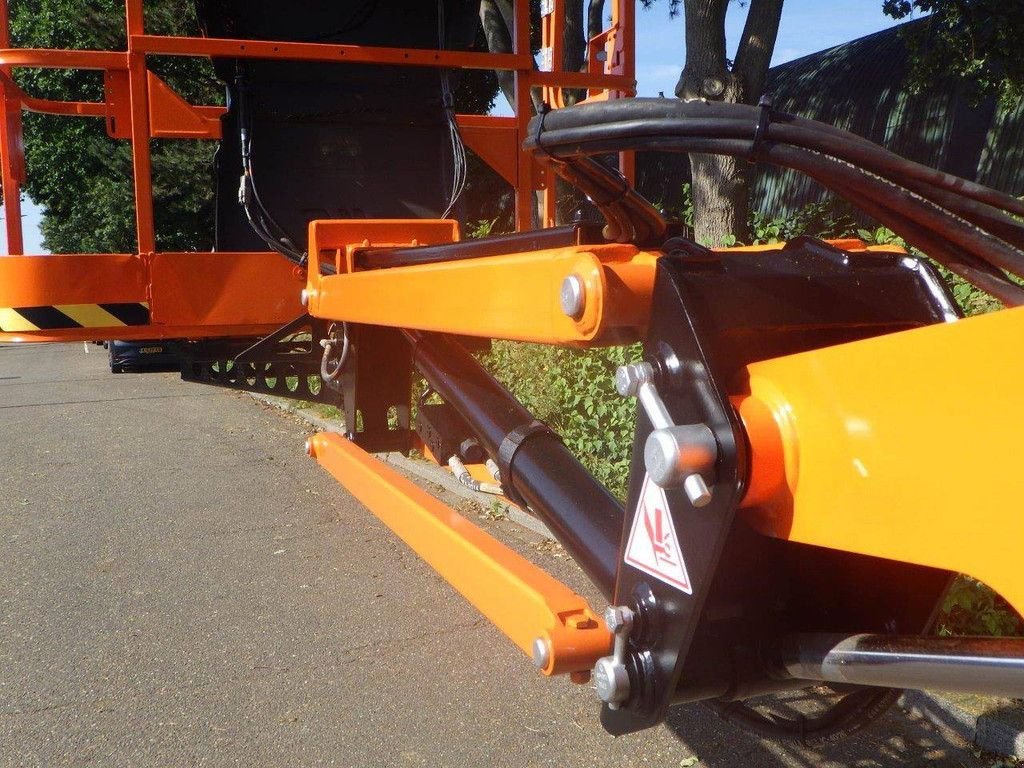 Teleskoparbeitsbühne du type JLG 340AJ, Gebrauchtmaschine en Antwerpen (Photo 11)