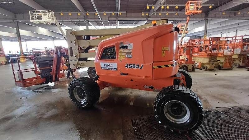 Teleskoparbeitsbühne of the type JLG 450AJ, Gebrauchtmaschine in Waregem (Picture 1)