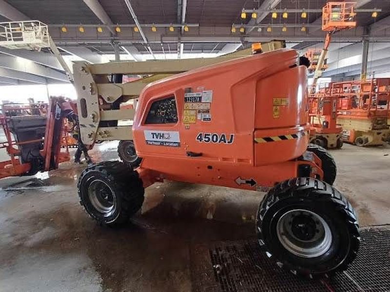 Teleskoparbeitsbühne del tipo JLG 450AJ, Gebrauchtmaschine en Waregem