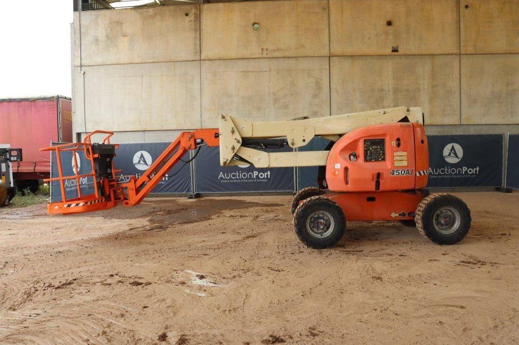 Teleskoparbeitsbühne du type JLG 450AJ, Gebrauchtmaschine en Antwerpen (Photo 2)