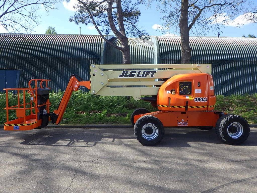 Teleskoparbeitsbühne des Typs JLG 450AJ, Gebrauchtmaschine in Antwerpen (Bild 1)