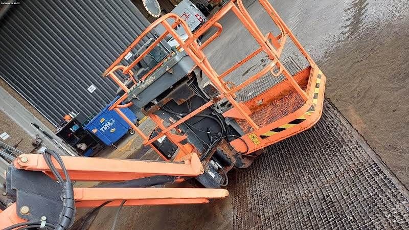 Teleskoparbeitsbühne от тип JLG 520AJ, Gebrauchtmaschine в Waregem (Снимка 4)