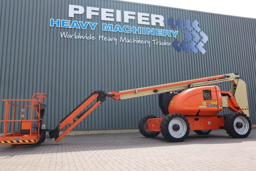 Teleskoparbeitsbühne от тип JLG 600AJ Valid inspection, *Guarantee! Diesel, 4x4 Dr, Gebrauchtmaschine в Groenlo (Снимка 1)