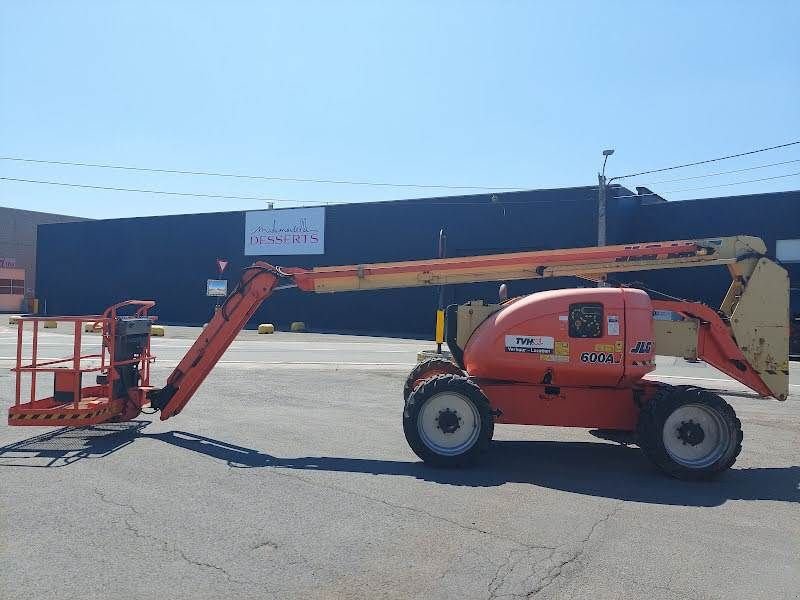 Teleskoparbeitsbühne du type JLG 600AJ, Gebrauchtmaschine en Waregem (Photo 1)