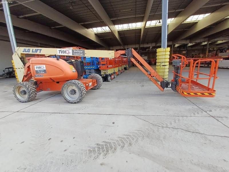 Teleskoparbeitsbühne des Typs JLG 600AJ, Gebrauchtmaschine in Waregem (Bild 1)