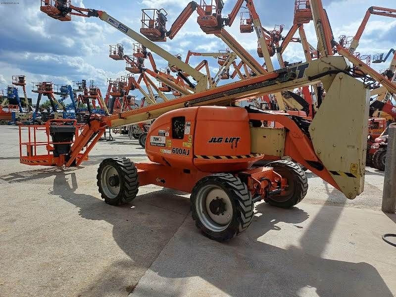 Teleskoparbeitsbühne van het type JLG 600AJ, Gebrauchtmaschine in Waregem (Foto 2)