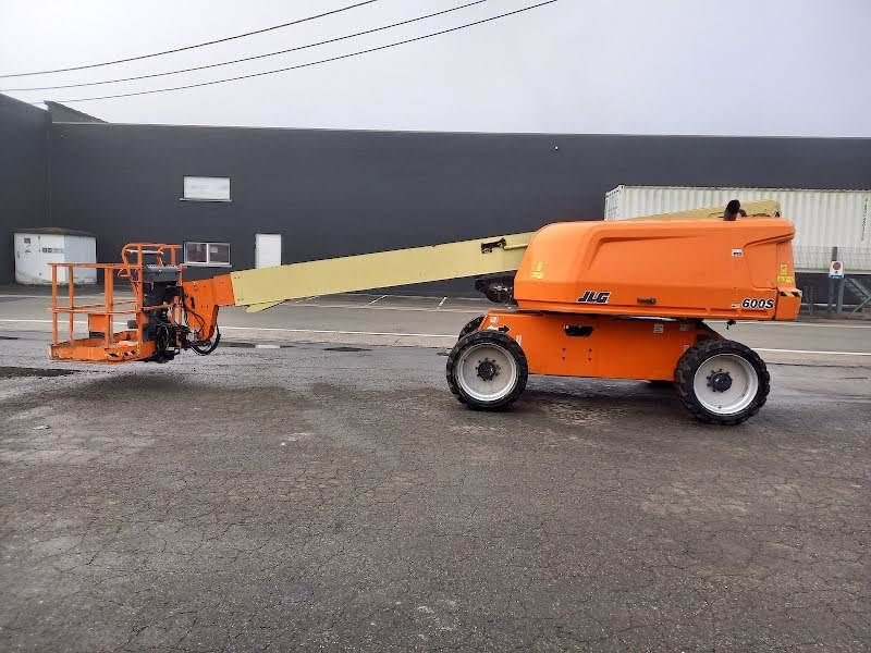 Teleskoparbeitsbühne tip JLG 600S, Gebrauchtmaschine in Waregem (Poză 1)