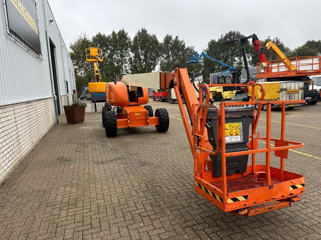 Teleskoparbeitsbühne des Typs JLG 660 SJ, Gebrauchtmaschine in WIJCHEN (Bild 7)