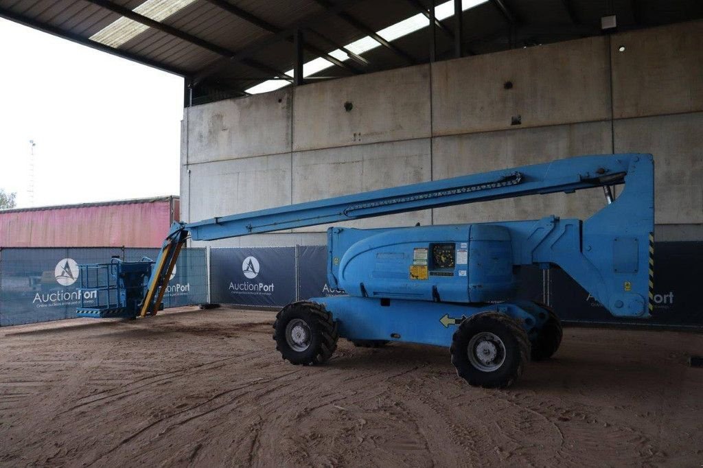 Teleskoparbeitsbühne du type JLG 800A, Gebrauchtmaschine en Antwerpen (Photo 4)