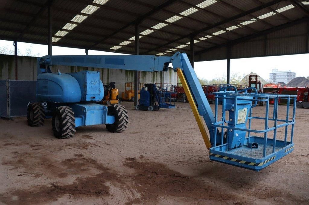 Teleskoparbeitsbühne du type JLG 800A, Gebrauchtmaschine en Antwerpen (Photo 9)